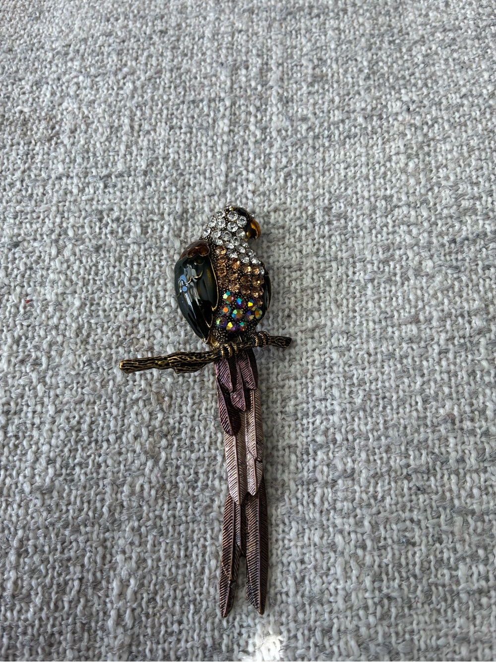Rhinestone Parrot Brooch/Pendant Pin with moving tail